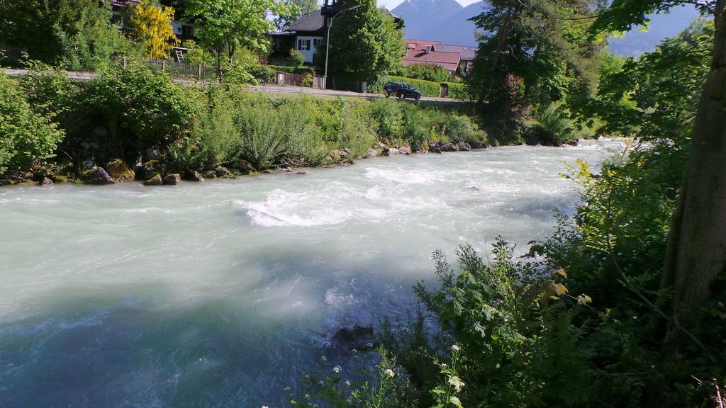 Yeti Lux - Art Appartement Garmisch-Partenkirchen Room photo