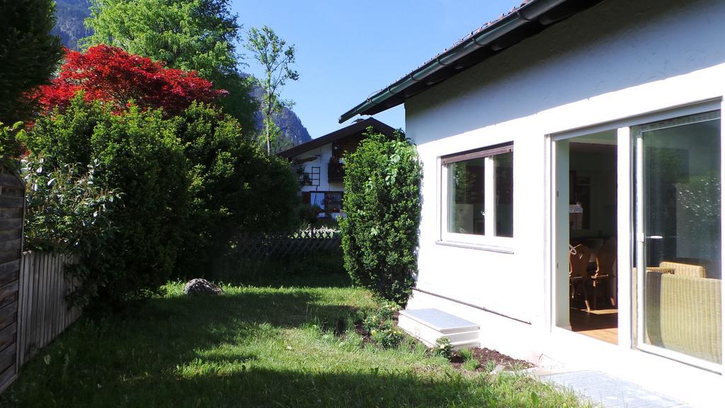 Yeti Lux - Art Appartement Garmisch-Partenkirchen Room photo